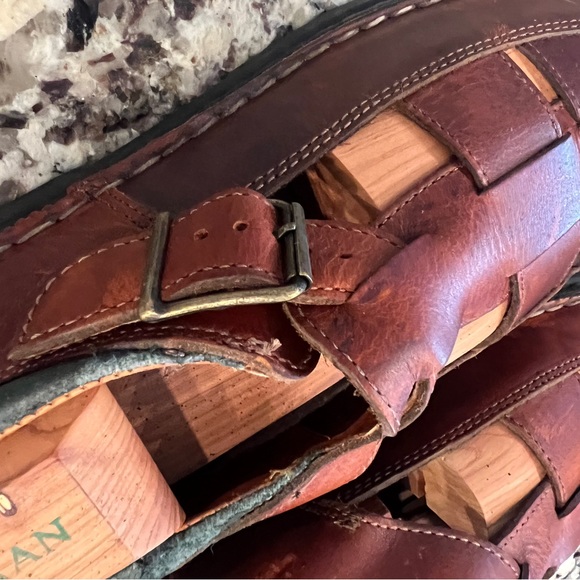 men’s shoes- sandals- new never been used -GH Bass - Picture 11 of 13